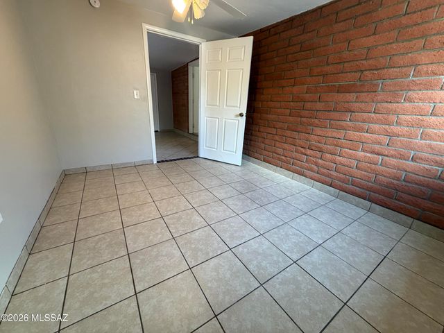 1354 W Sonora Street, Tucson, AZ 85745
