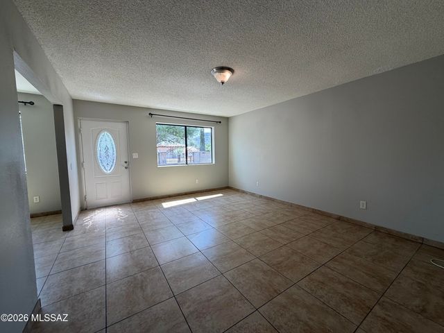 1354 W Sonora Street, Tucson, AZ 85745