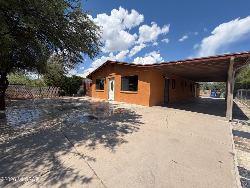 1354 W Sonora Street, Tucson, AZ 85745