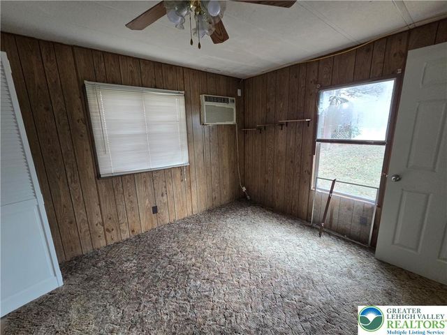 6337 Nisbet Court, Washington Twp, PA 18080