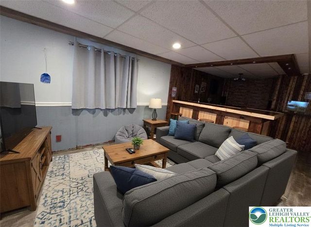 6337 Nisbet Court, Washington Twp, PA 18080