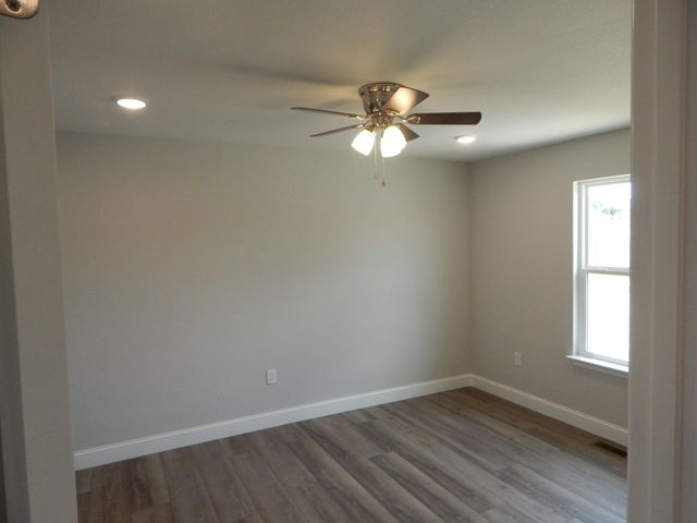 147 County Road 537, Etowah, TN 37331