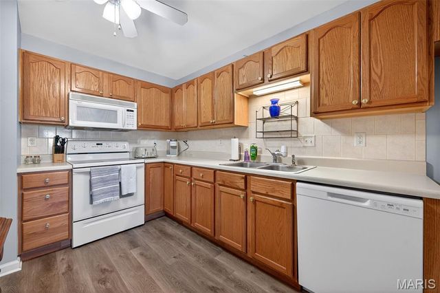 2514 Coppergate Square Drive K, St Louis, MO 63129