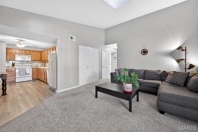 2514 Coppergate Square Drive K, St Louis, MO 63129