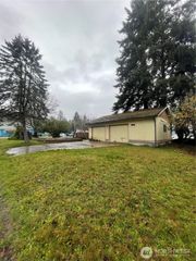 1143 Gaylord Street, Raymond, WA 98577