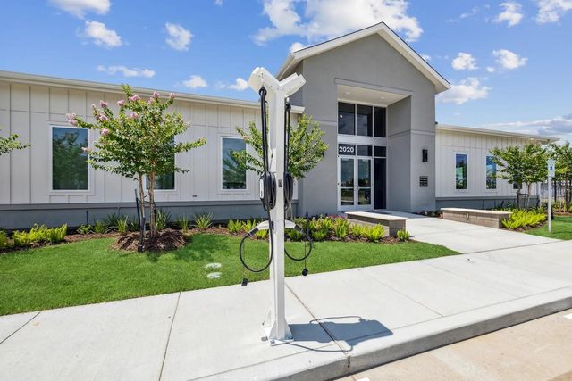 2020 Grandway Drive 2106, Katy, TX 77449