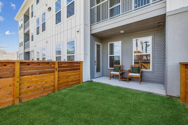 2020 Grandway Drive 2106, Katy, TX 77449