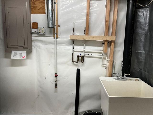 1711 Seneca Street, Leavenworth, KS 66048