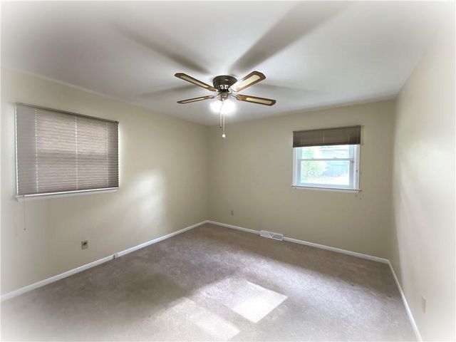 1711 Seneca Street, Leavenworth, KS 66048