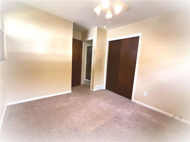 1711 Seneca Street, Leavenworth, KS 66048