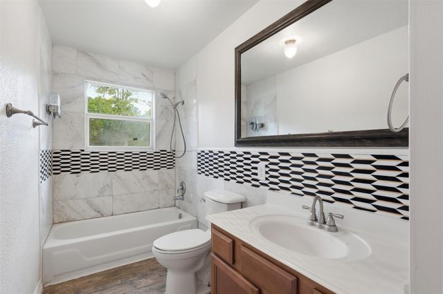 26462 Spanish Oaks Drive, New Caney, TX 77357