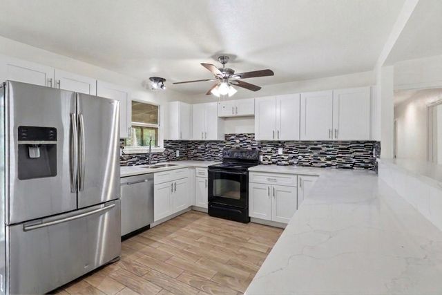 26462 Spanish Oaks Drive, New Caney, TX 77357