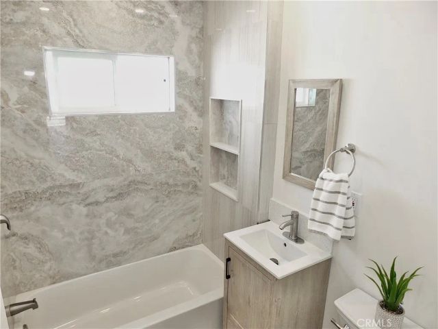 2618 Lime Ave, Signal Hill, CA 90755