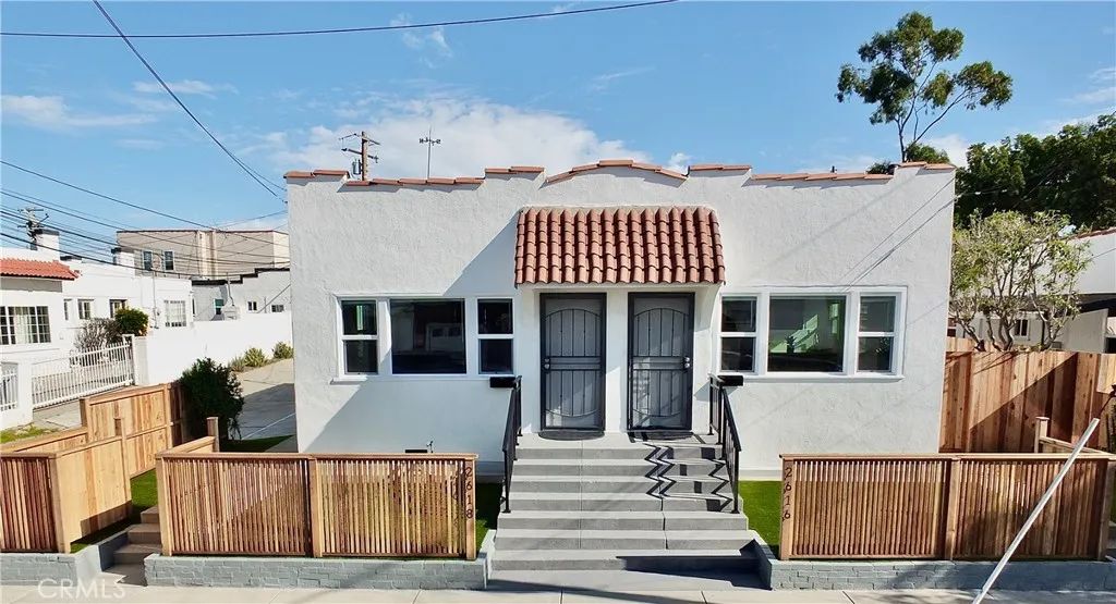 2618 Lime Ave, Signal Hill, CA 90755
