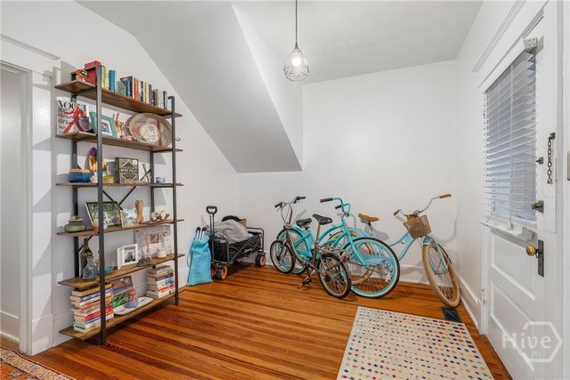 201 E 49th Street, Savannah, GA 31405