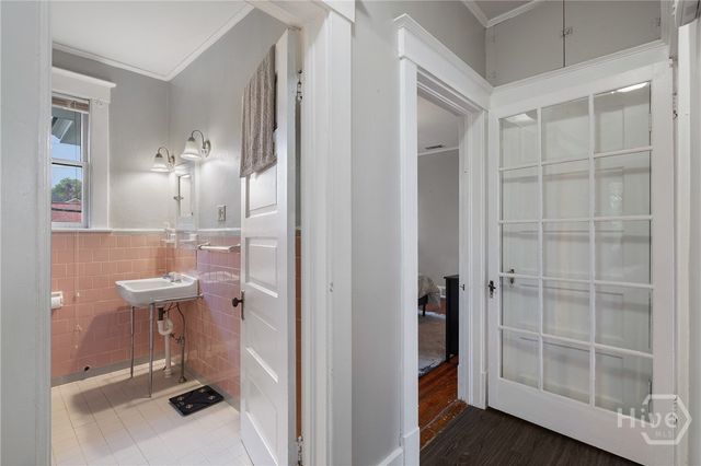 201 E 49th Street, Savannah, GA 31405