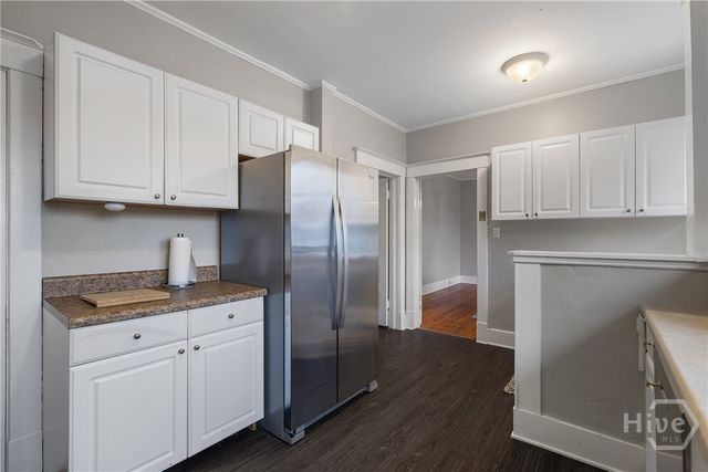 201 E 49th Street, Savannah, GA 31405