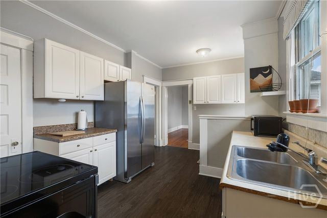 201 E 49th Street, Savannah, GA 31405