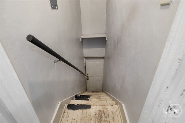 201 E 49th Street, Savannah, GA 31405