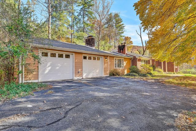 2320 Grassy Hill RD, Rocky Mount, VA 24151