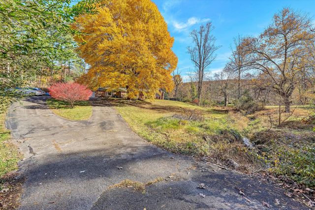 2320 Grassy Hill RD, Rocky Mount, VA 24151