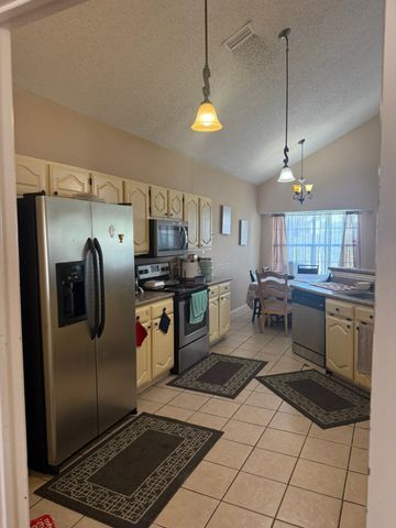 1603 Raton Drive, Arlington, TX 76018