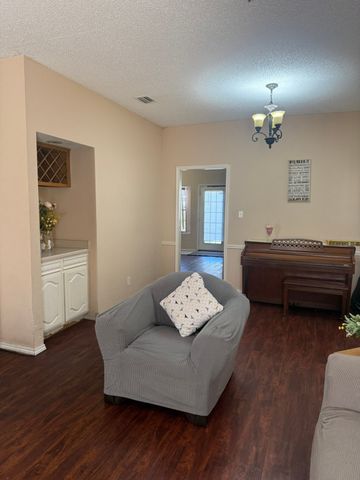 1603 Raton Drive, Arlington, TX 76018