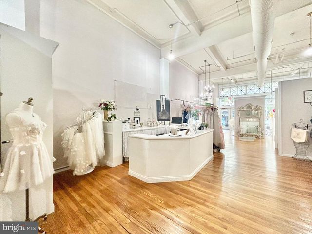 341 N CHARLES ST, Baltimore, MD 21201