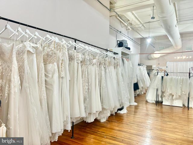 341 N CHARLES ST, Baltimore, MD 21201