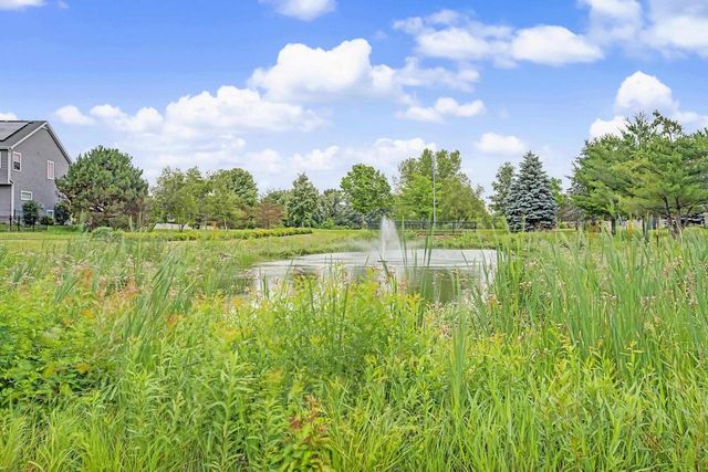 4626 SECRET GARDEN Drive, Mcfarland, WI 53558