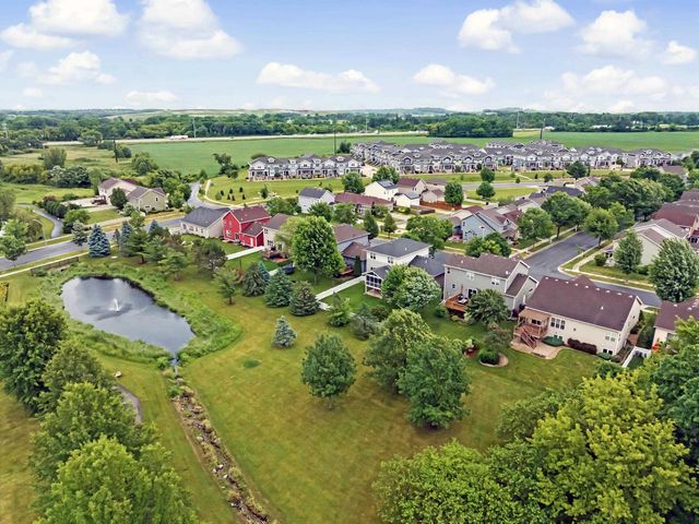 4626 SECRET GARDEN Drive, Mcfarland, WI 53558