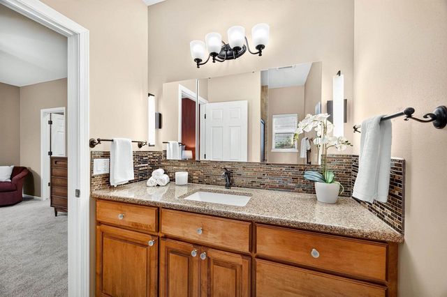 4626 SECRET GARDEN Drive, Mcfarland, WI 53558