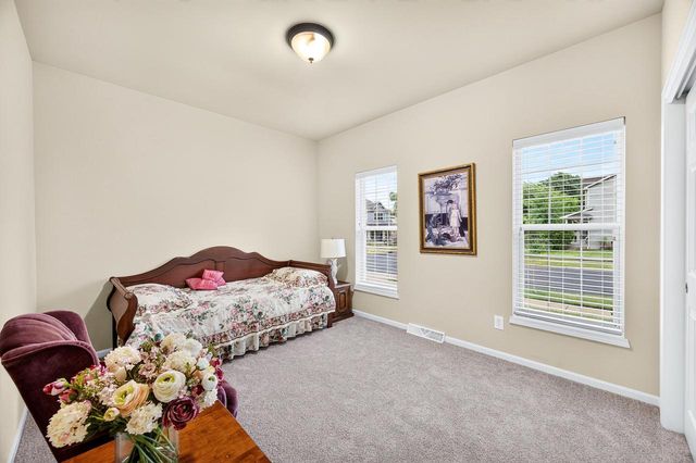 4626 SECRET GARDEN Drive, Mcfarland, WI 53558