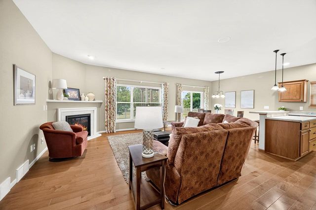 4626 SECRET GARDEN Drive, Mcfarland, WI 53558