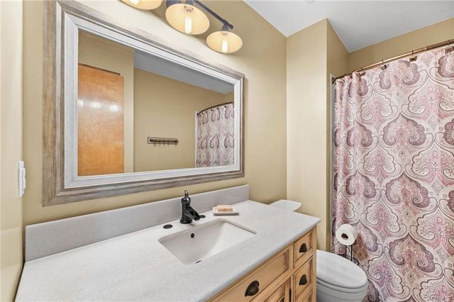 348 SE Brownfield Drive, Lee's Summit, MO 64063