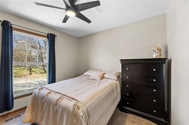 348 SE Brownfield Drive, Lee's Summit, MO 64063