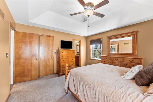 348 SE Brownfield Drive, Lee's Summit, MO 64063