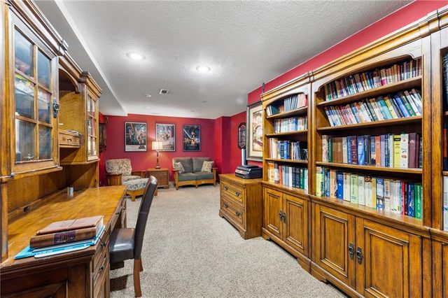 348 SE Brownfield Drive, Lee's Summit, MO 64063