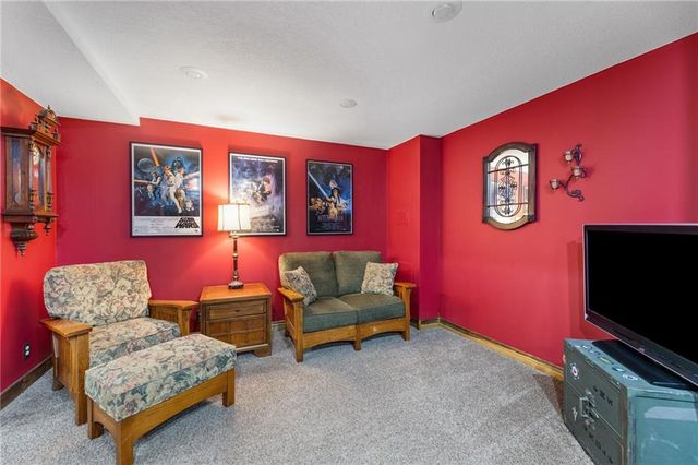 348 SE Brownfield Drive, Lee's Summit, MO 64063