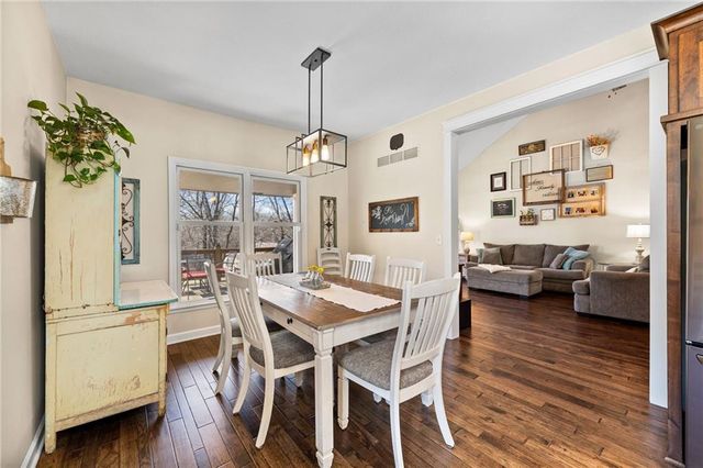 348 SE Brownfield Drive, Lee's Summit, MO 64063