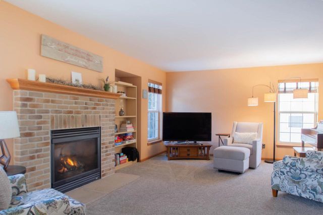 605 Bridlewood LANE, Watertown, WI 53094