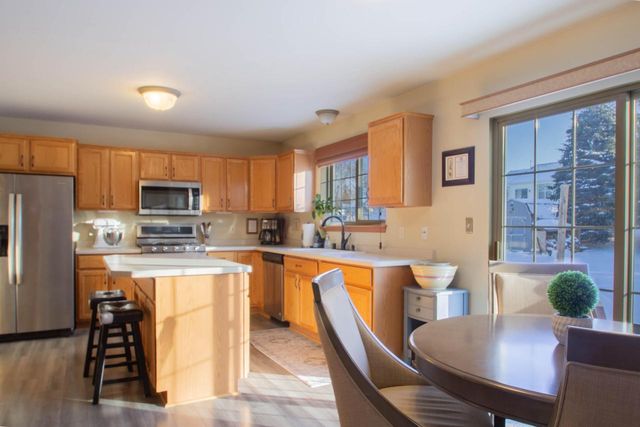 605 Bridlewood LANE, Watertown, WI 53094