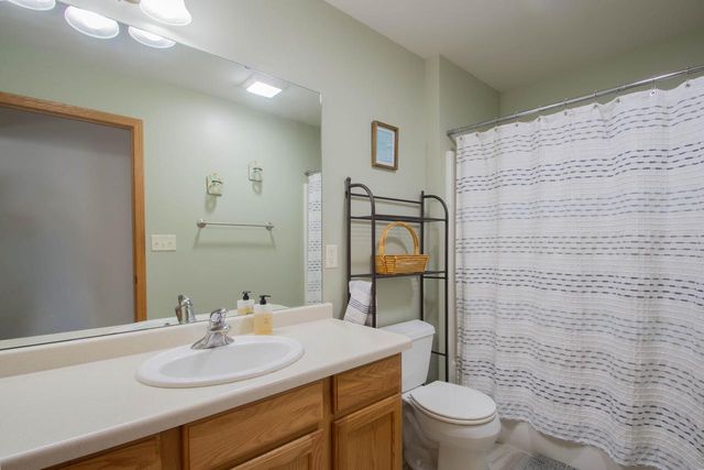 605 Bridlewood LANE, Watertown, WI 53094