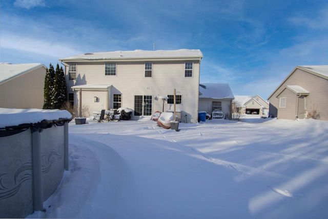 605 Bridlewood LANE, Watertown, WI 53094