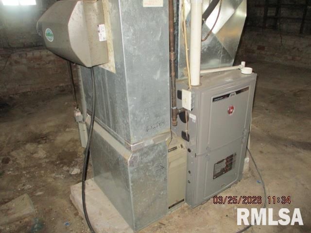 454 DEAN Court, Canton, IL 61520