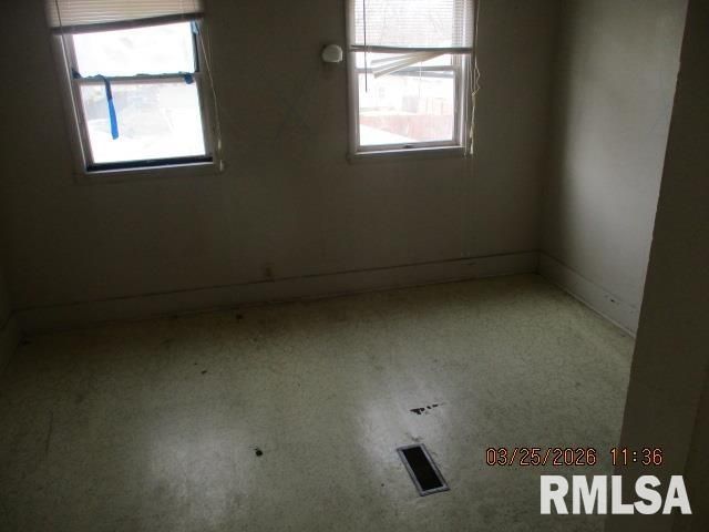 454 DEAN Court, Canton, IL 61520