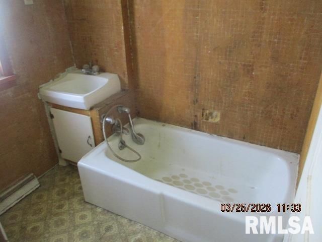 454 DEAN Court, Canton, IL 61520