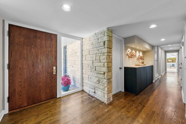 606 Lakeview Terrace, Glen Ellyn, IL 60137