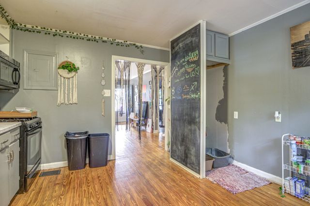 810 Brooklyn Street, Raleigh, NC 27605