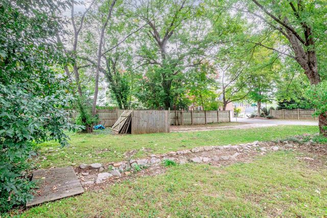 810 Brooklyn Street, Raleigh, NC 27605